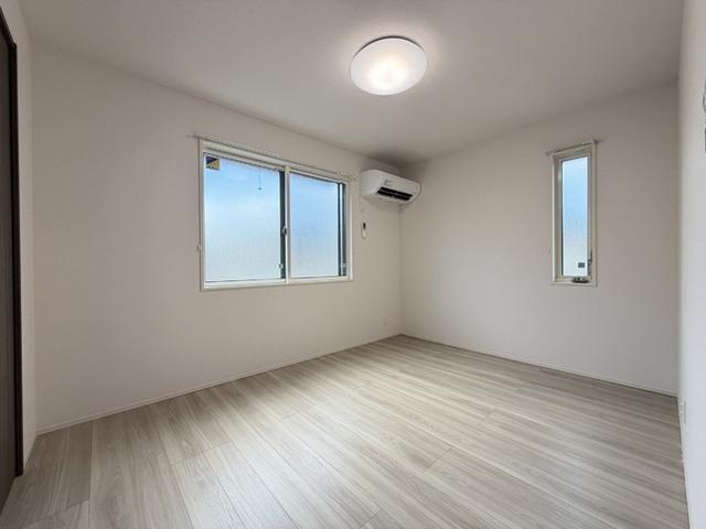 Etoile・Bright(ｴﾄﾜｰﾙ･ﾌﾞﾗｲﾄ)（101） 部屋画像