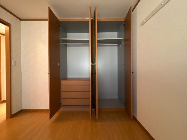 グレイスイサキ 部屋画像