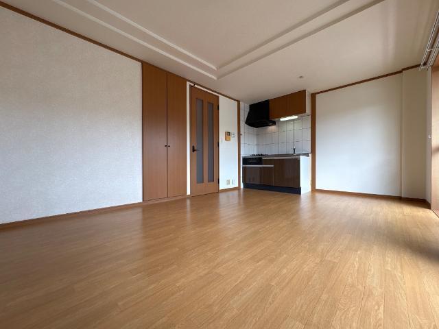 グレイスイサキ 部屋画像