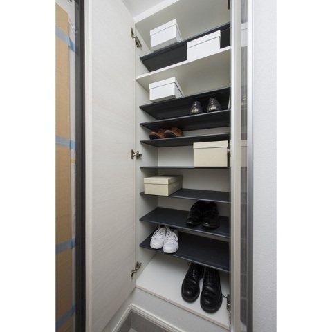 エンクレスト新屋敷（504） 玄関