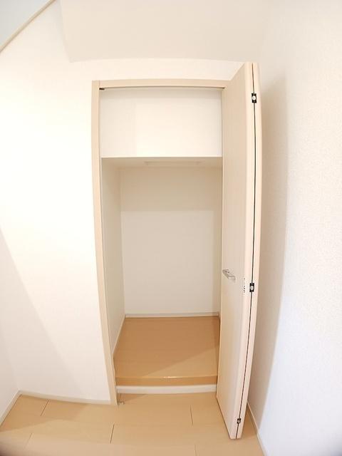 フレッシュリ−Ｂ（202） 収納