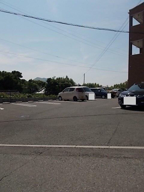 アニューダビデ（302） 駐車場