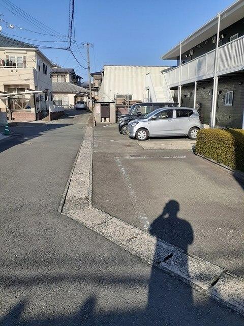 フリーデハイム（203） 駐車場
