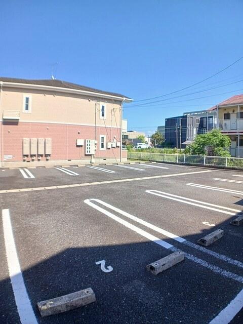 ピュアティ壱番館（102） 駐車場