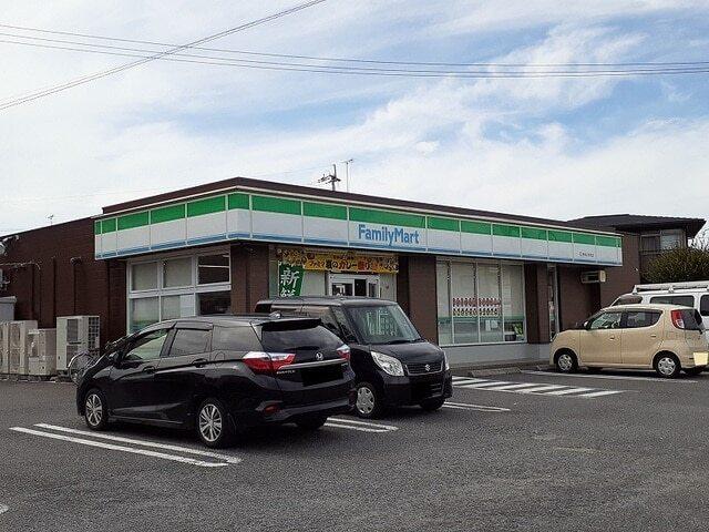 ファミリーマート広木町店：700m