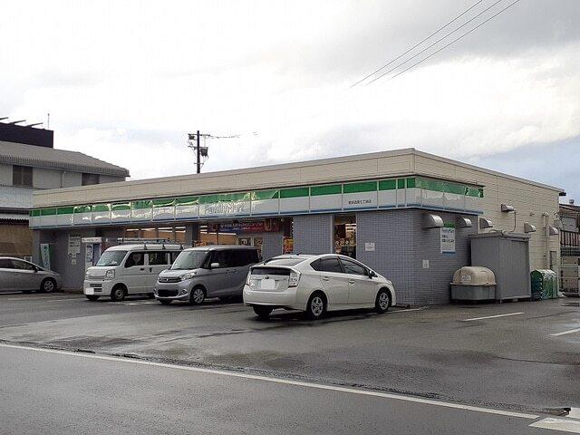 ファミリーマート近見七丁目店：120m