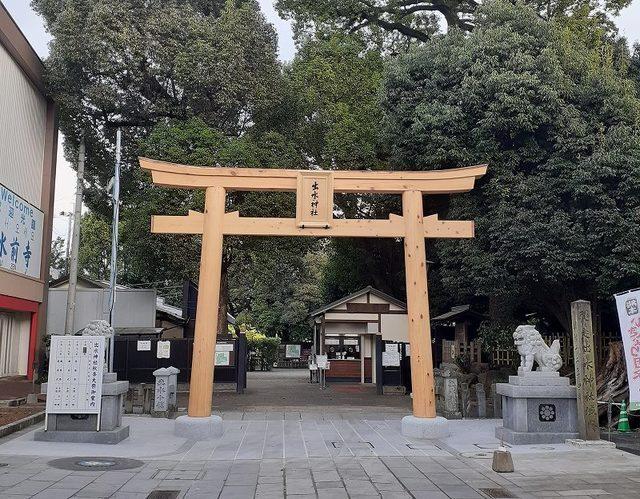 出水神社：93m