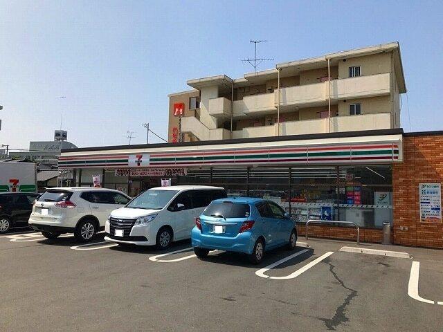 セブンイレブン島崎２丁目店：590m
