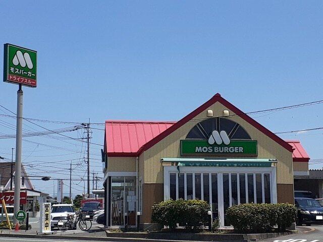 モスバーガー飛田バイパス店：600m