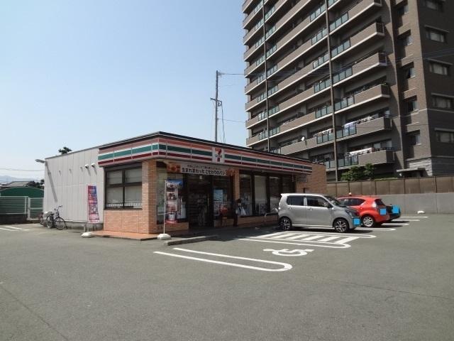 セブンイレブン　池田一丁目店：550m