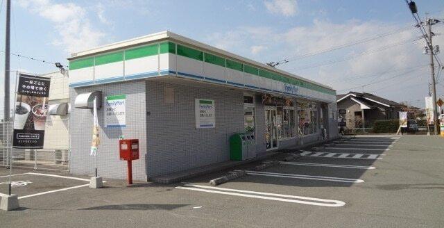 ファミリーマート小島九丁目店：200m