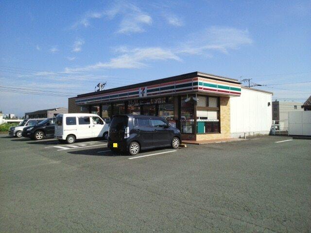 セブンイレブン菊陽バイパス店：100m