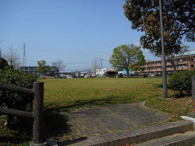 江越２丁目公園：210m