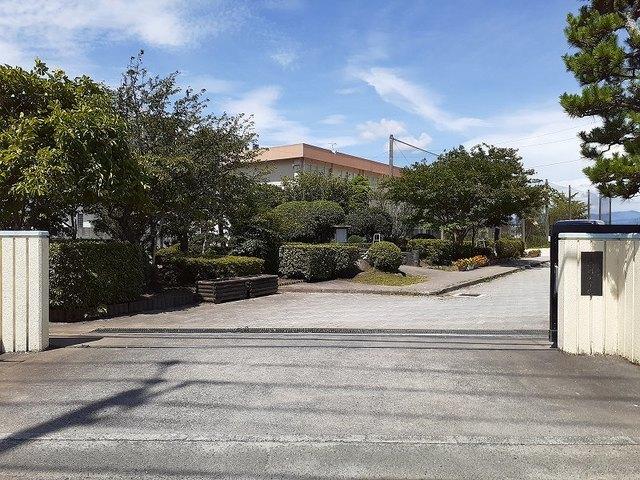 画図小学校：550m