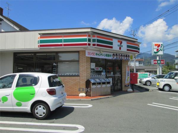 ファミリーマート 熊本段山本町店：495m