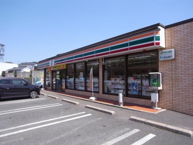 セブンイレブン龍田小学校前店：600m
