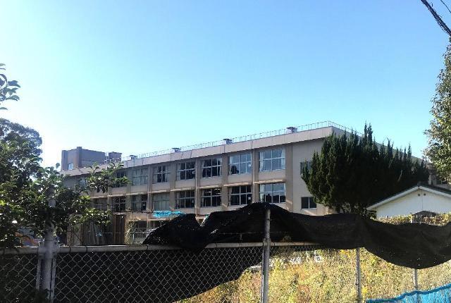 熊本市立月出小学校：553m