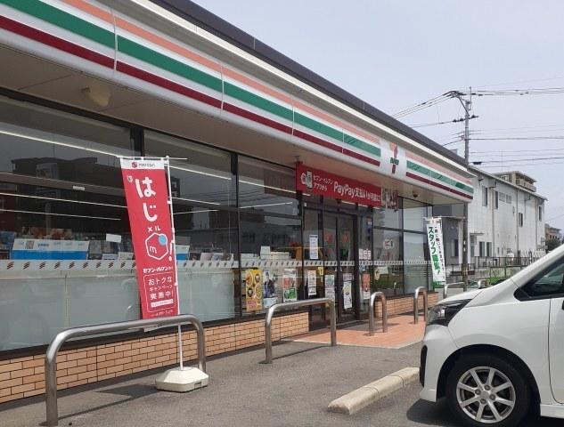 セブンイレブン菊陽津久礼店：100m