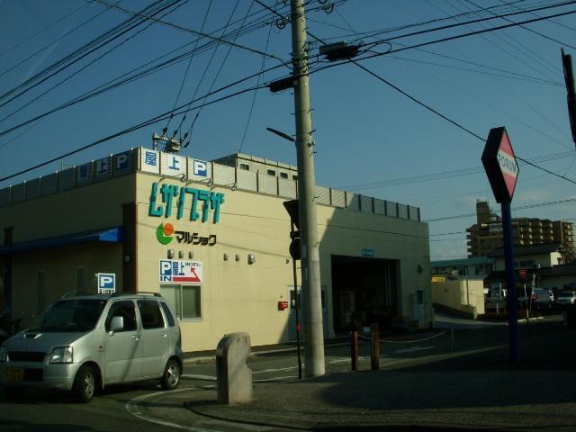 シモカワムサシプラザ店：1287m