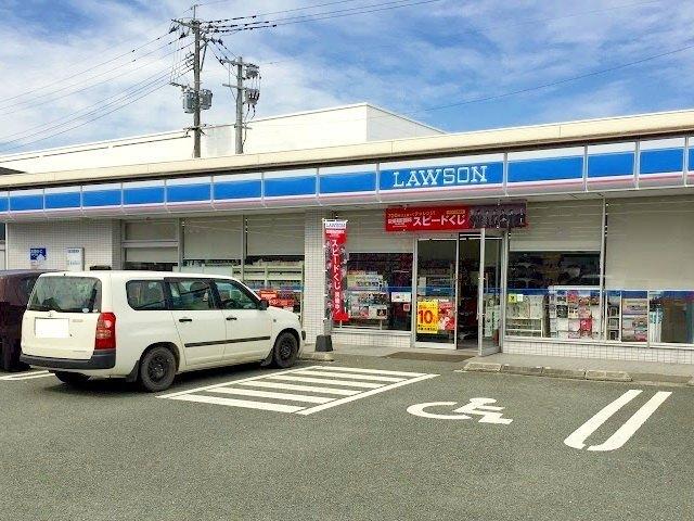 ローソン下硯川店：130m