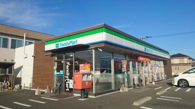 ファミリーマート上代店：457m