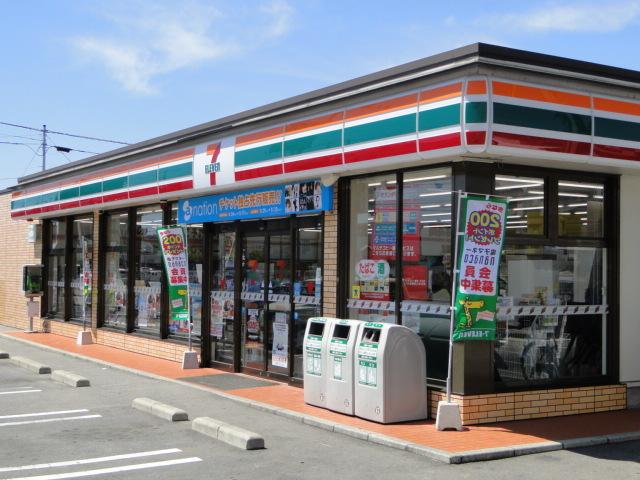 セブンイレブン：500m