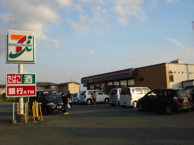 セブンイレブン熊本大津杉水店：689m