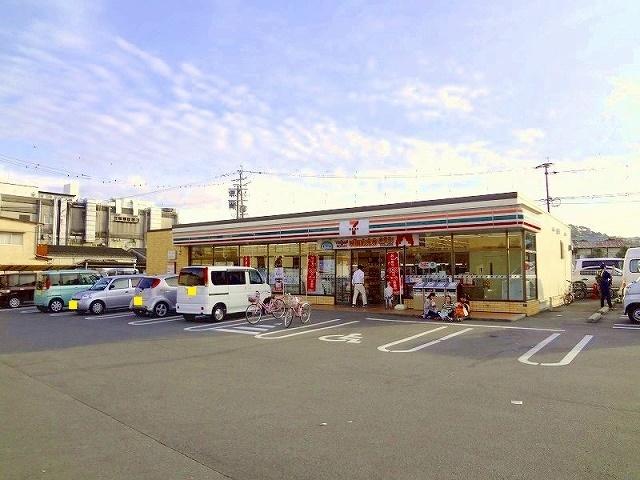 セブンイレブン清水新地店：100m