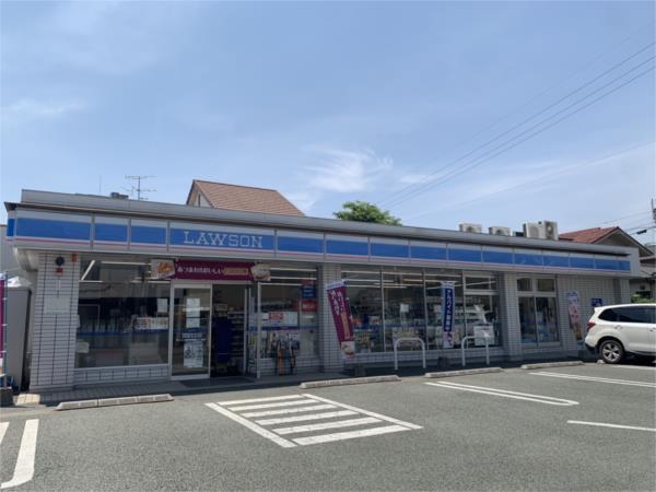 ローソン 熊本新屋敷3丁目店：531m