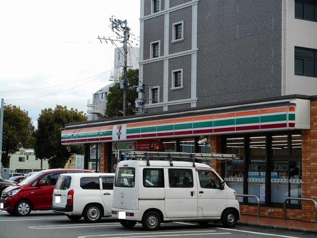 セブンイレブン神水１丁目店：800m