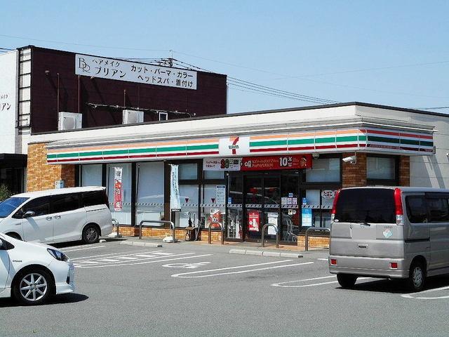 セブンイレブン桜木３丁目店：850m