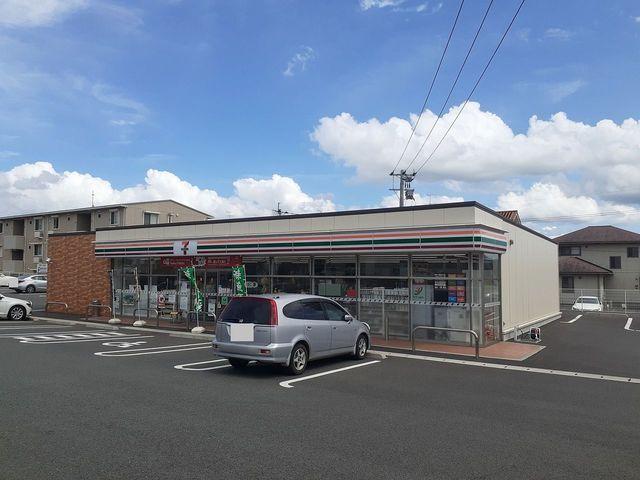 セブンイレブン　大津バイパス店：72m