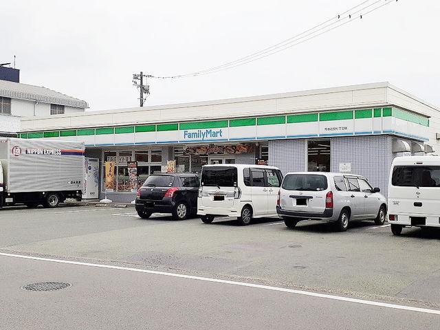 ファミリーマート近見七丁目店：400m