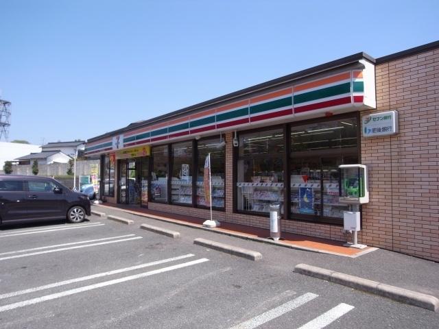 セブンイレブン龍田小学校前店：550m