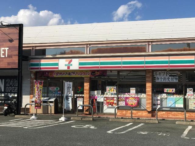 セブンイレブン熊本出仲間6丁目店：945m