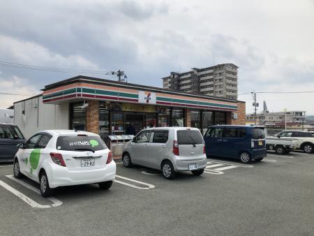 セブンイレブン 熊本鶴羽田店：1032m