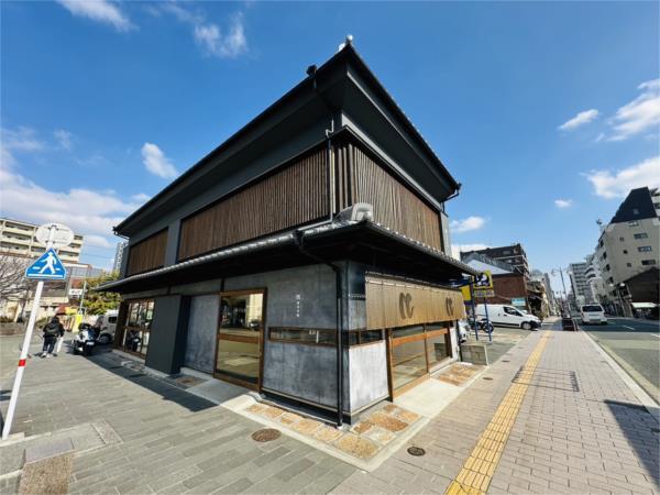 珈琲回廊：210m