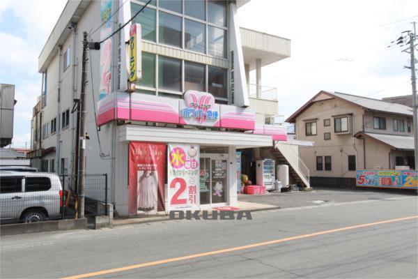 ホワイト急便 月出営業所：236m