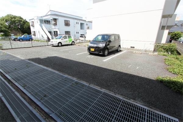 プロローグ蓮台寺（0207） 駐車場