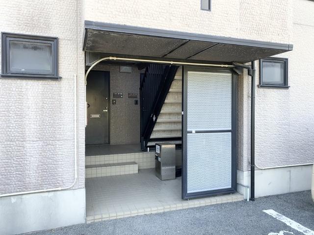 ヴィラクレスト　B棟（203） エントランス
