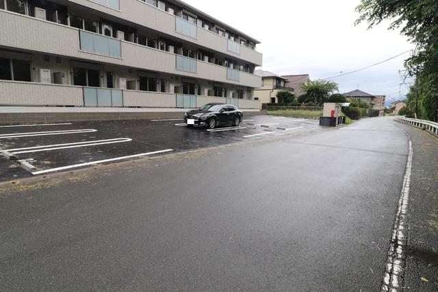 サニーヒル（102） 駐車場