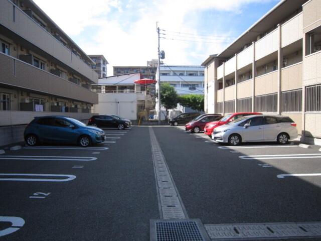 パレス丹波　弐番館（301） 駐車場