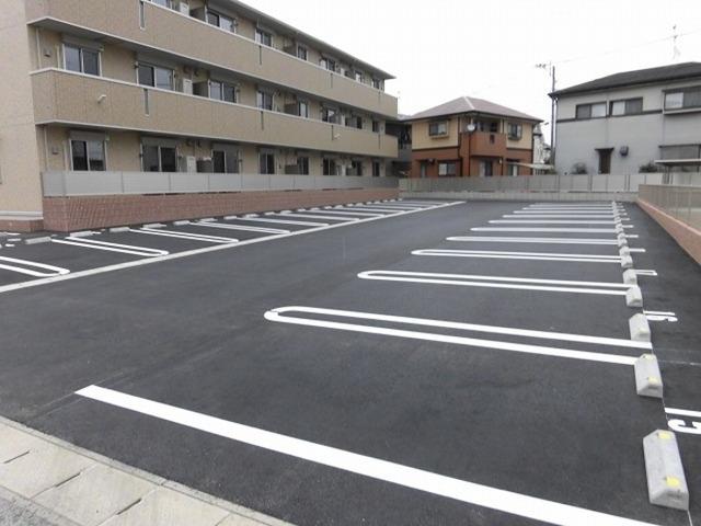 セキュレア須屋　K棟（205） 駐車場