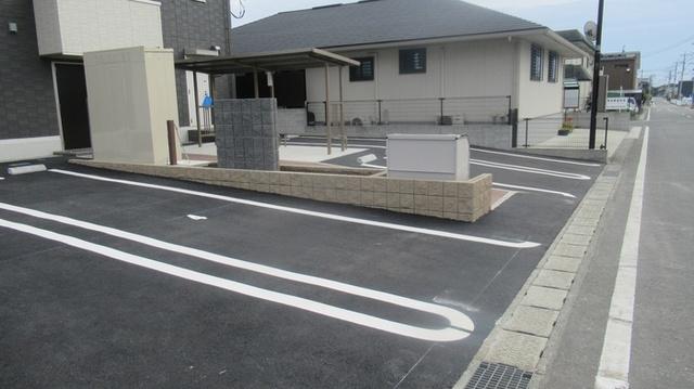 リーブル プレディオ（302） 駐車場
