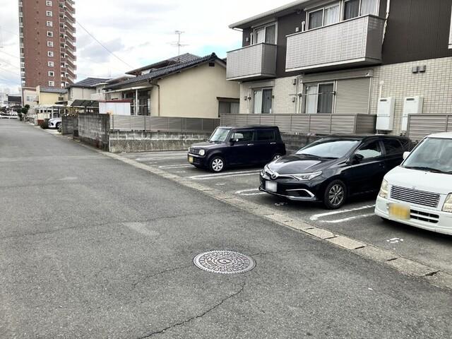 ＰＲＩＭＡＶＥＲＡ　ＩＺＵＭＩ（103） 駐車場