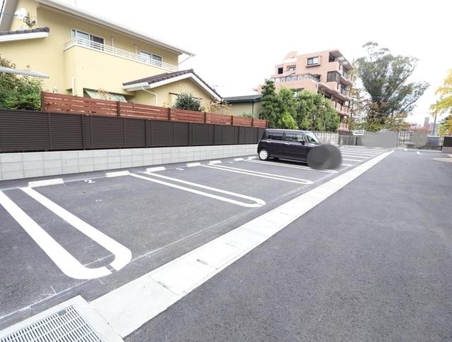 ラ・ルーチェ（中央区）（105） 駐車場