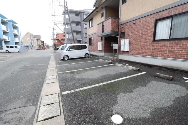 メゾンハイツ（101） 駐車場