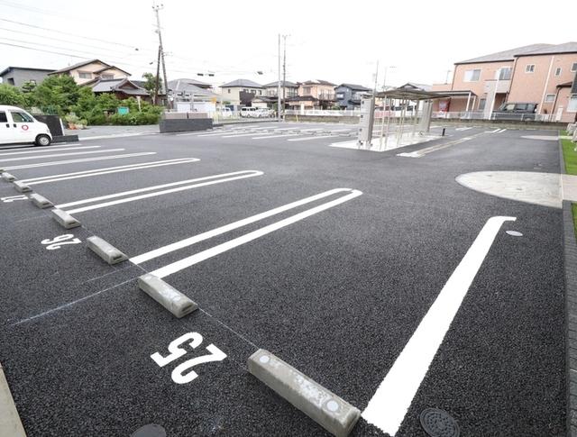 セジュールオッツ長嶺（301） 駐車場