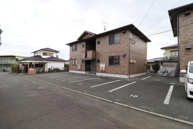 ウィルモア輝　A棟（101） 駐車場