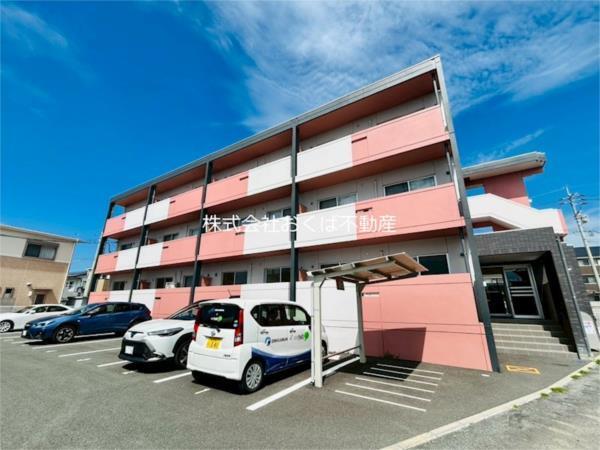 クロノス52鶴羽田（101） 駐車場